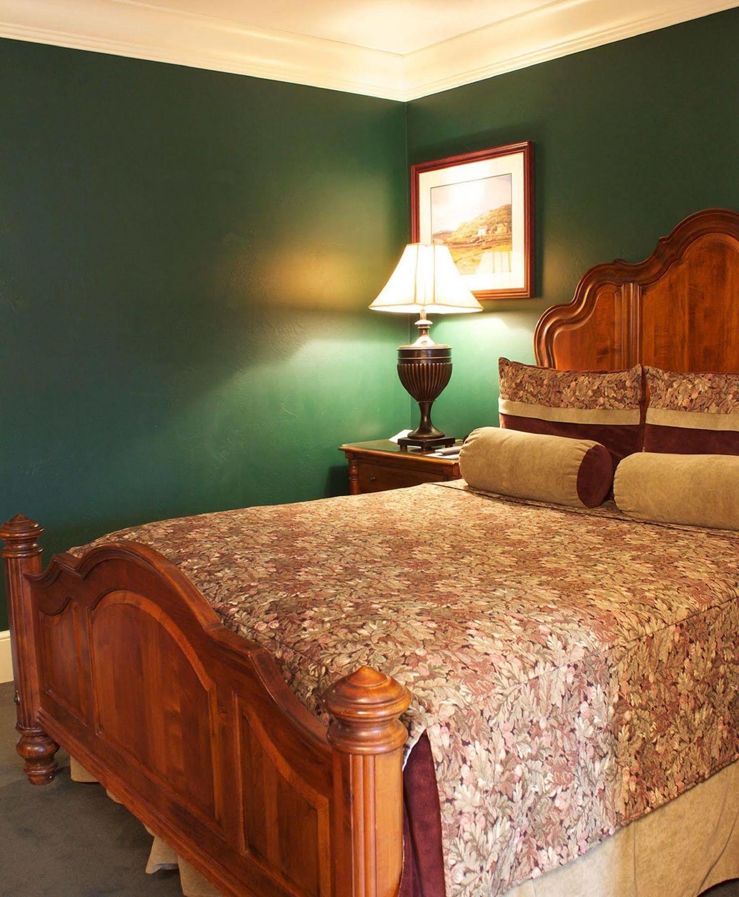 Saint Brendan'S Inn Green Bay Extérieur photo