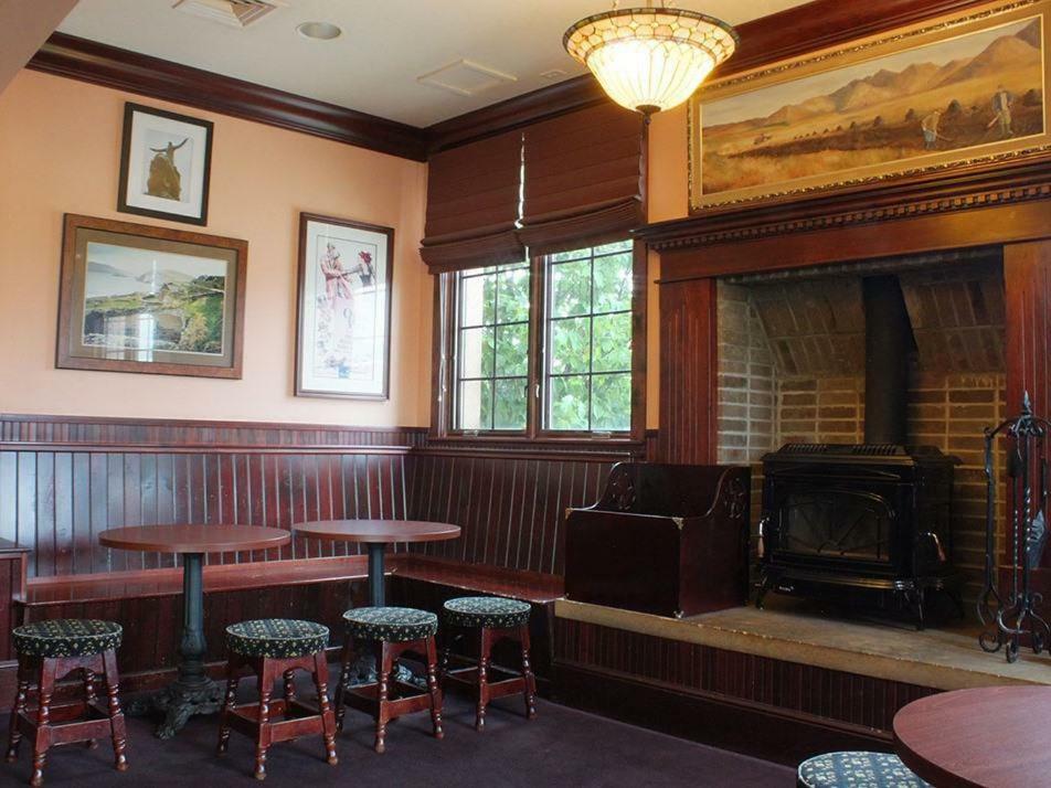 Saint Brendan'S Inn Green Bay Extérieur photo