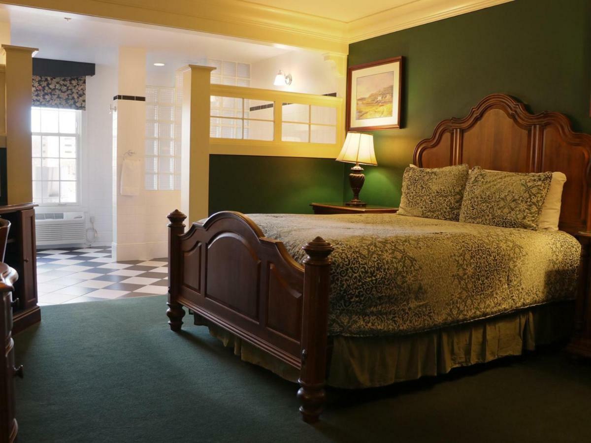 Saint Brendan'S Inn Green Bay Chambre photo